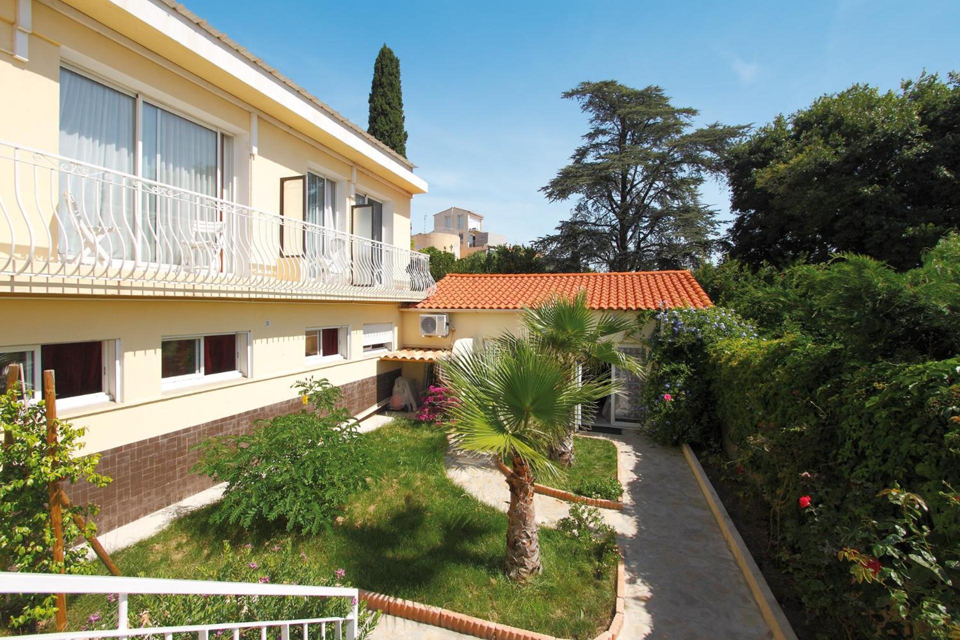 Hotel La Croix De Malte La Ciotat